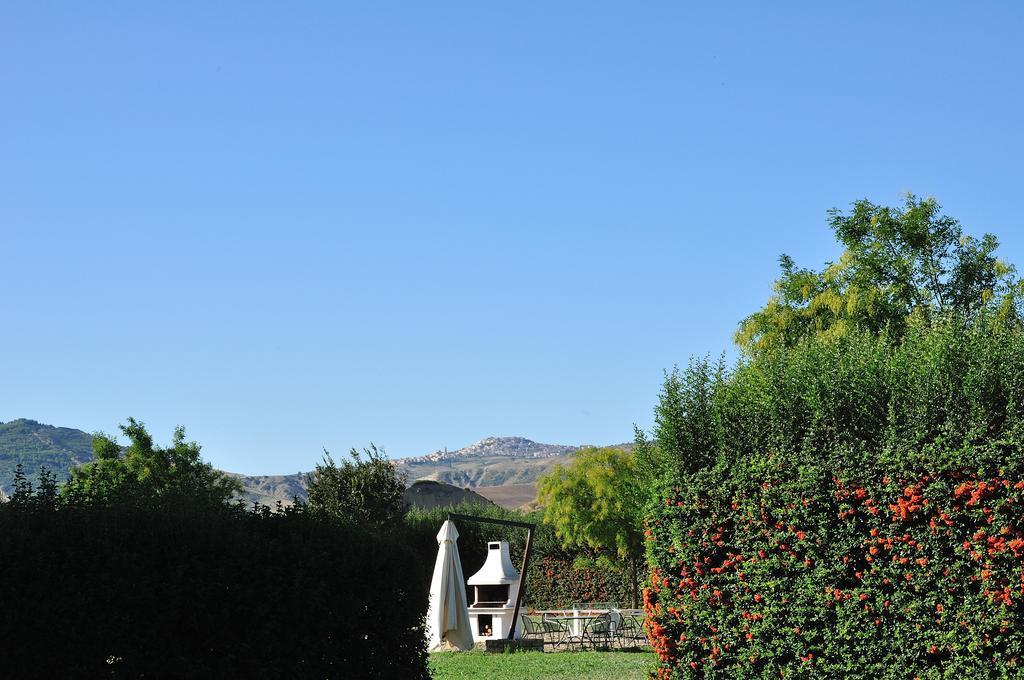 L'Orto Di Lucania Montescaglioso Buitenkant foto